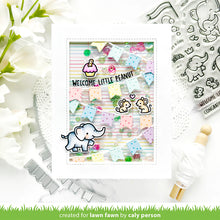 Load image into Gallery viewer, Lawn Fawn - fishtail banner borders - Lawn Cuts - Dies - Design Creative Bling
