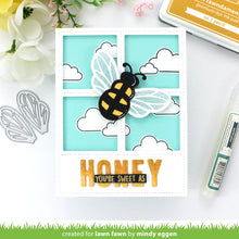 Carica l'immagine nel visualizzatore di Gallery, Lawn Fawn - pop-up bee - Lawn Cuts - Dies - Design Creative Bling