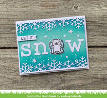 Load image into Gallery viewer, Lawn Fawn-Lawn Cuts-Dies-Snowflake Border Die - Design Creative Bling