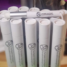 Carica l'immagine nel visualizzatore di Gallery, The Rabbit Hole Designs - Bitty Bunny Blending Brush - Design Creative Bling