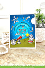 Cargar imagen en el visor de la galería, Lawn Fawn - meadow backdrop: portrait - lawn cuts - Design Creative Bling