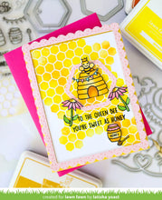 Load image into Gallery viewer, Lawn Fawn - honeycomb shaker gift tag - lawn cuts
