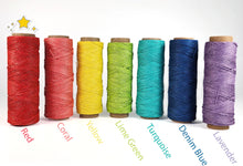 Carica l&#39;immagine nel visualizzatore di Gallery, Lawn Fawn - Lawn Trimmings - red hemp twine - Design Creative Bling
