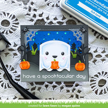 Lade das Bild in den Galerie-Viewer, Lawn Fawn - tiny gift box ghost add-on - lawn cuts - Design Creative Bling
