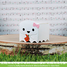 Carica l&#39;immagine nel visualizzatore di Gallery, Lawn Fawn - tiny gift box ghost add-on - lawn cuts - Design Creative Bling
